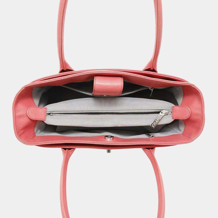 Pre Owned Chanel Pink Leather Executive Tote 