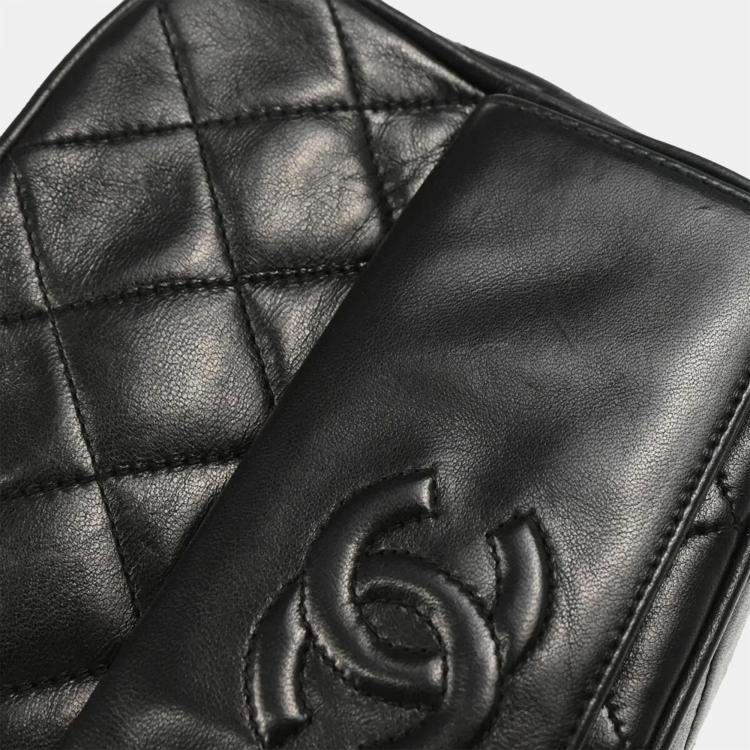 Pre Owned Chanel Black Lambskin Quilted Mini Camera Bag 