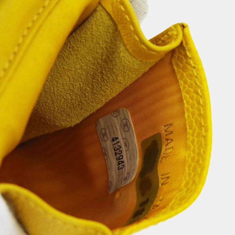 Pre Owned Chanel Yellow Caviar Leather Timeless Pochette Shoulder Bag