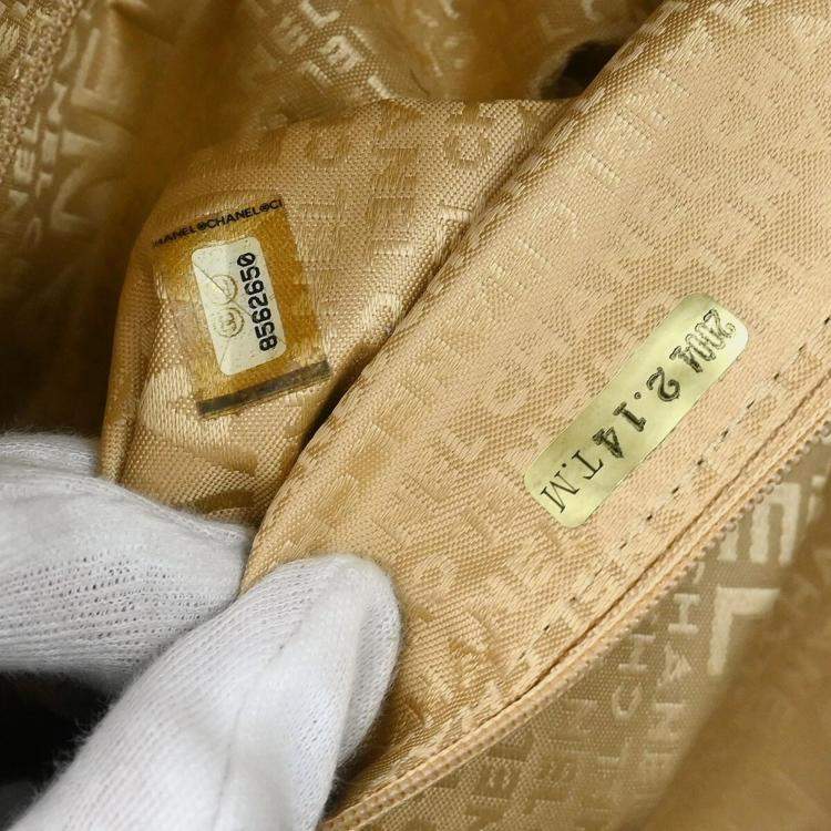 Pre Owned Chanel Black Calfskin Duffle Handbag 