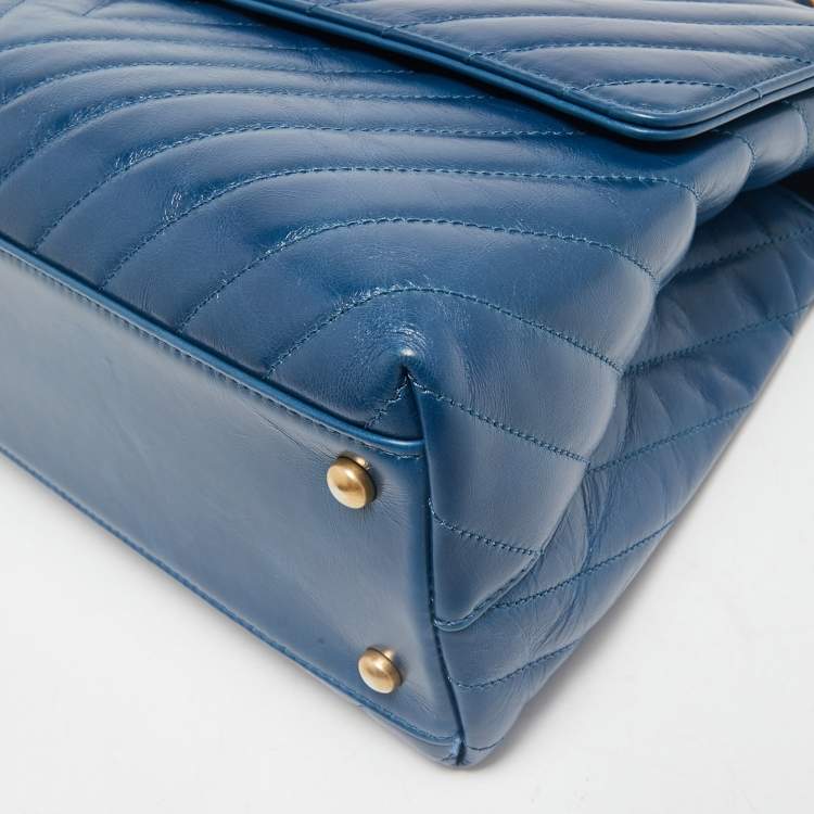 Pre Owned Chanel Blue Chevron Quilted Leather and Lizard Medium Coco Top Handle Bag