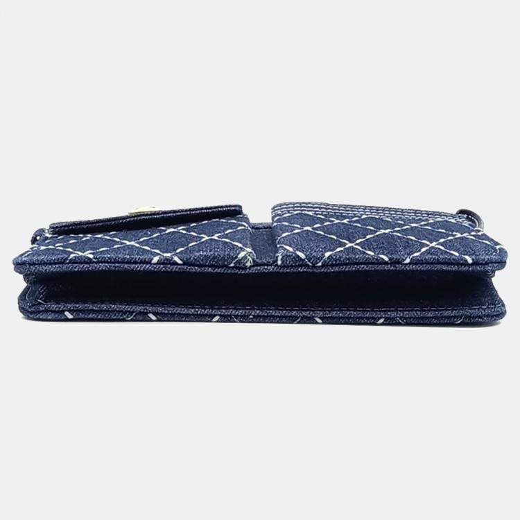 Pre Owned Chanel Navy Blue Matelassé Denim Clutch