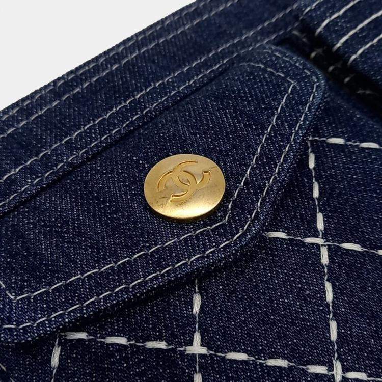 Pre Owned Chanel Navy Blue Matelassé Denim Clutch