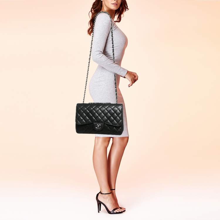 Pre Owned Chanel Black Quilted Caviar Leather Jumbo Classic Single Flap Bag