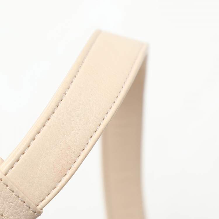 مملوكة مسبقًا Chanel Beige Quilted Wild Stitched Leather Medium Boy Flap Bag