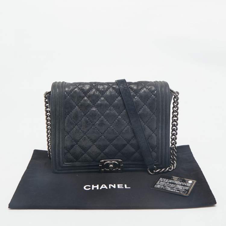 Pre Owned Chanel Navy Blue Quilted Iridescent Leather Boy Flap Bag