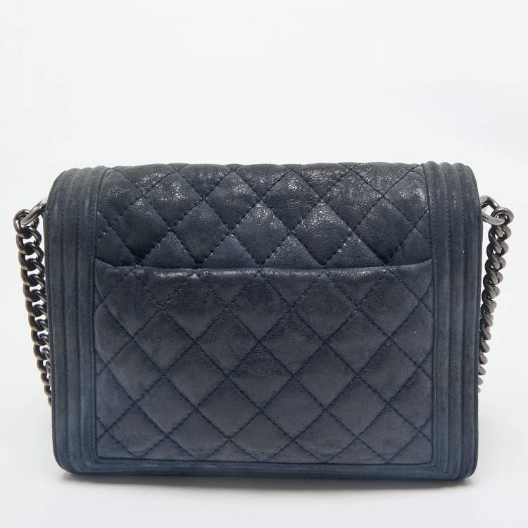 Pre Owned Chanel Navy Blue Quilted Iridescent Leather Boy Flap Bag