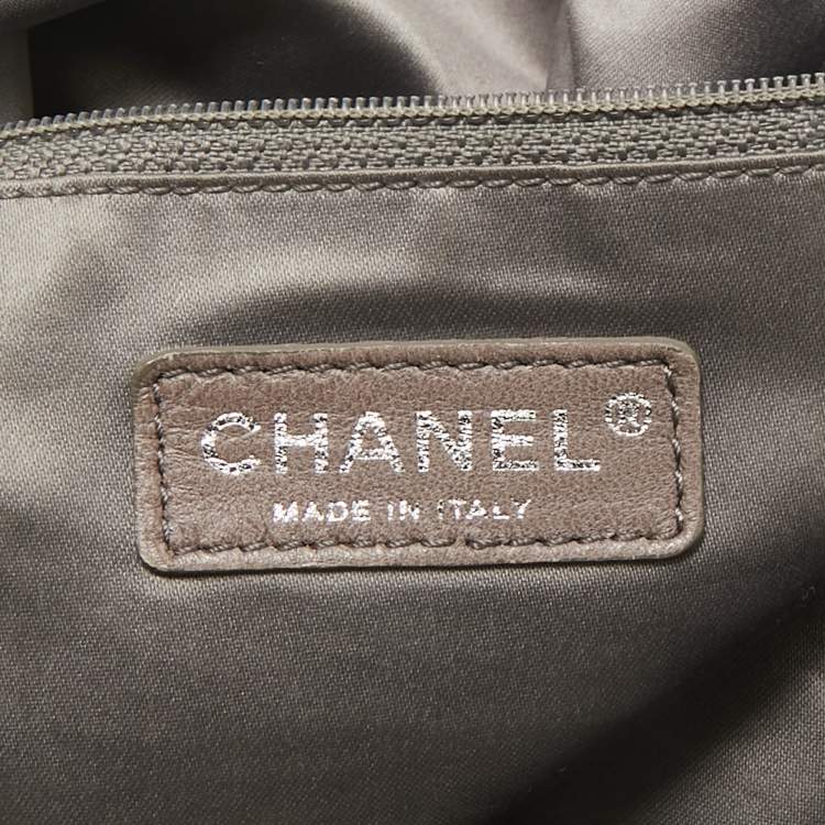 Pre Owned Chanel Silver Perforated Leather Rodeo Drive Hobo