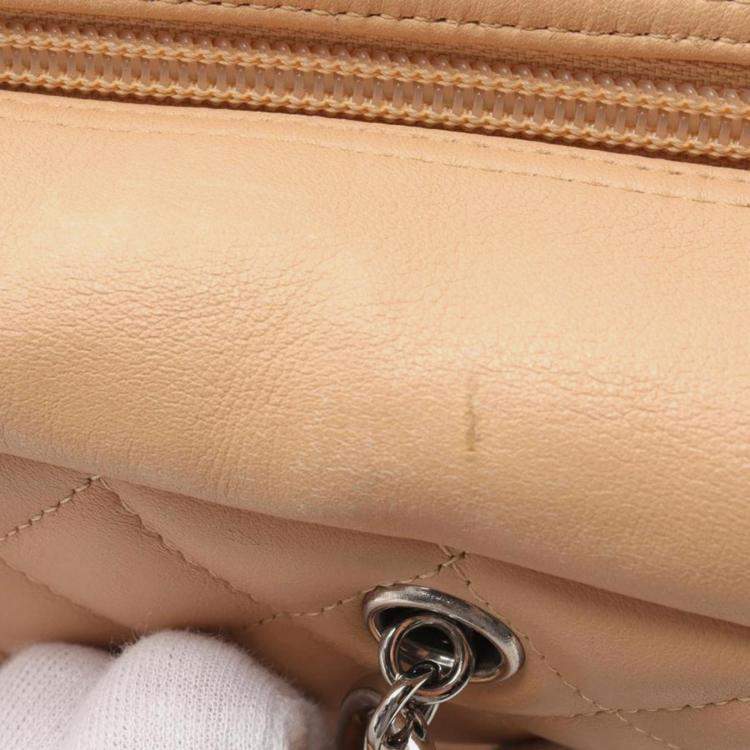 Pre Owned Chanel Beige Quilted Leather Cambon Ligne Bowler Bag