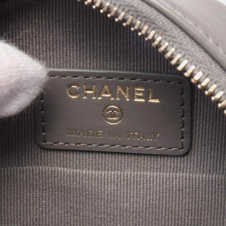 Pre Owned Chanel Grey Shiny Quilted Goatskin Chanel 19 Round Clutch With Chain 