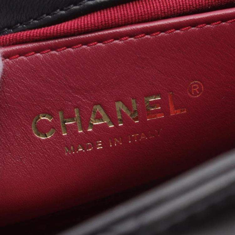 Pre Owned Chanel Black Lambskin Quilted Small Chain Hobo Bag