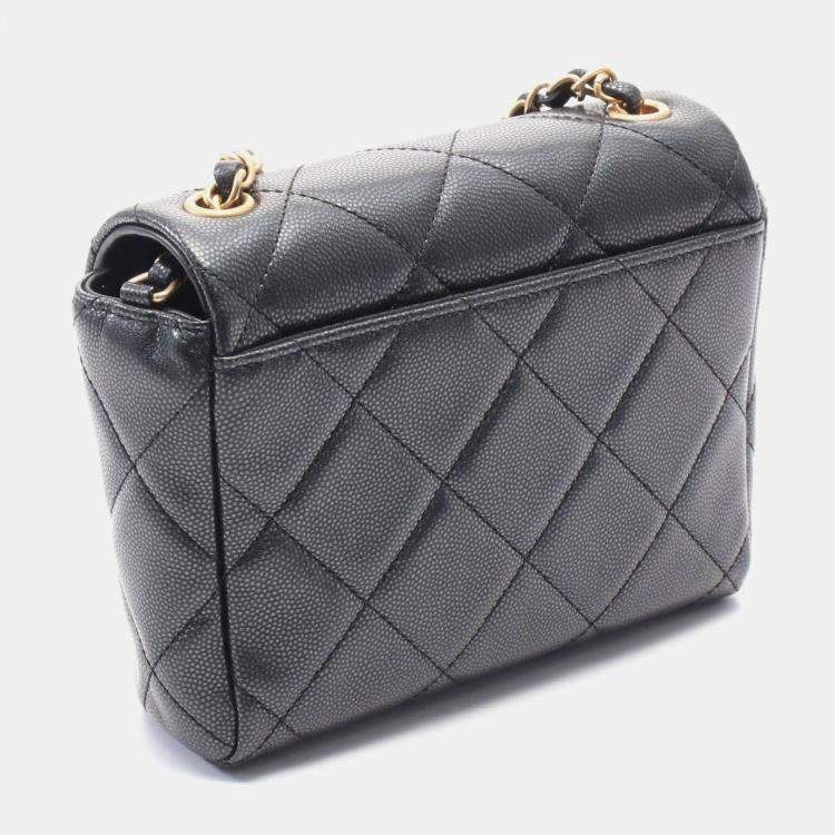 مملوكة مسبقًا Chanel Black Leather CC Flap Shoulder Bag