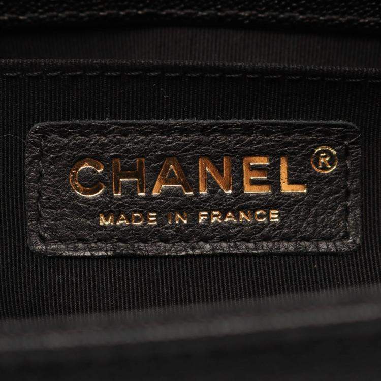 Pre Owned Chanel Black Caviar Chevron Quilted Boy Flap Bag