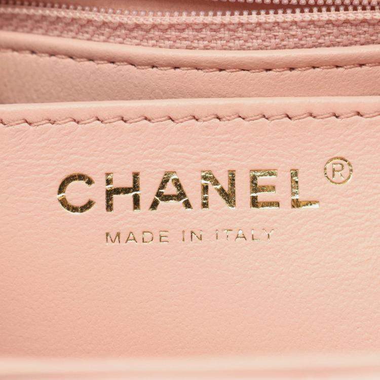 Pre Owned Chanel Pink Leather Mini Flap Shoulder Bag