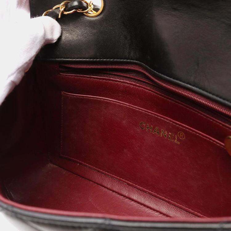 Pre Owned Chanel Black Leather Diana Shulder Bag