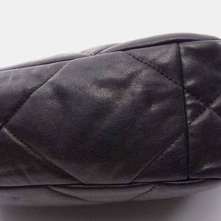 Pre Owned Chanel Black Lambskin Leather Medium 19 Flap Bag