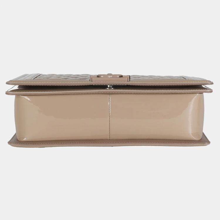Pre Owned Chanel Beige Quilted Patent Plexi New Medium Boy Bag