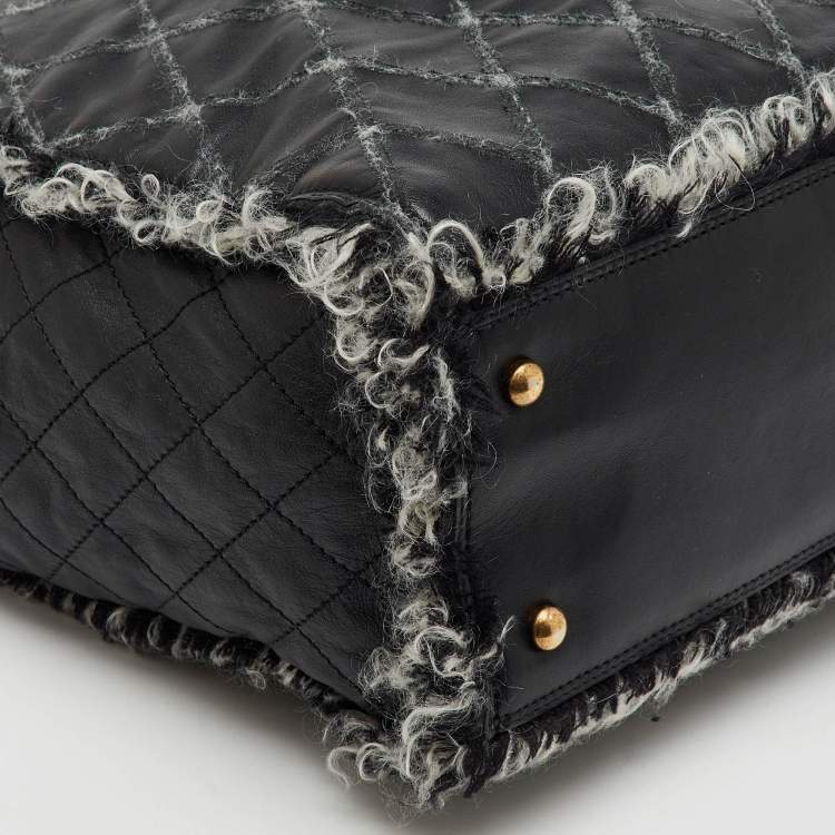 Pre Owned Chanel Black Quilted Leather and Funny Tweed CC Shopper Tote