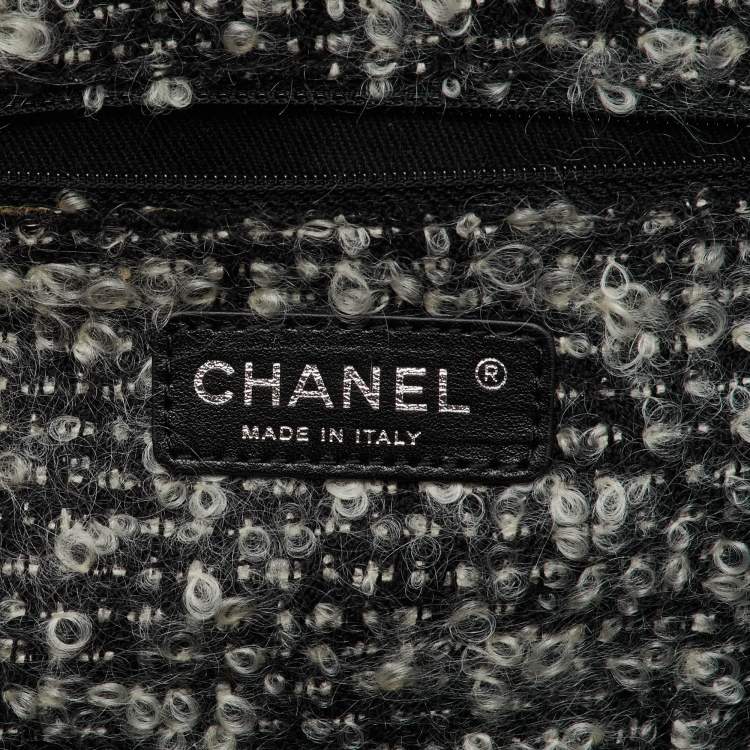 Pre Owned Chanel Black Quilted Leather and Funny Tweed CC Shopper Tote