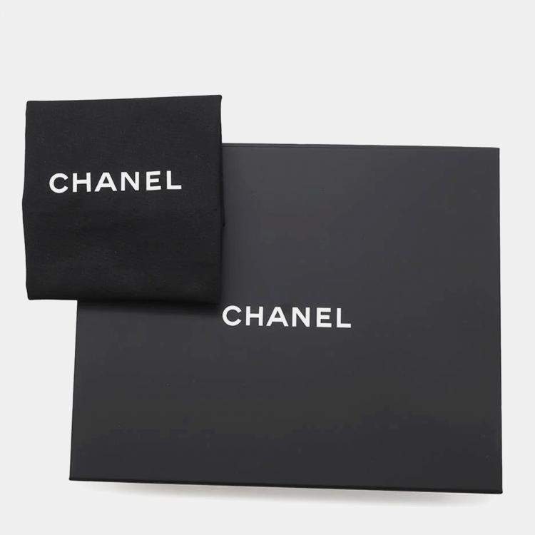 Pre Owned Chanel Matelasse White Caviar Leather Top Handle Bag