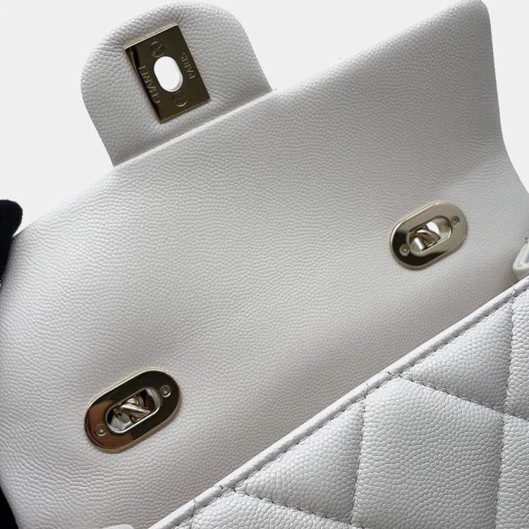 Pre Owned Chanel Matelasse White Caviar Leather Top Handle Bag