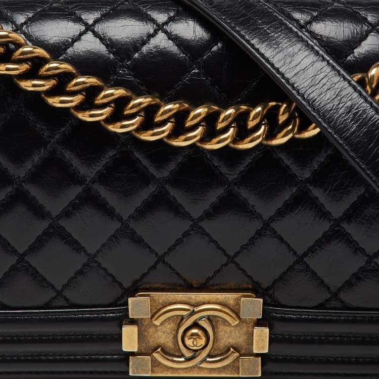 Pre Owned Chanel Black Quilted Leather Medium Boy Flap Bag