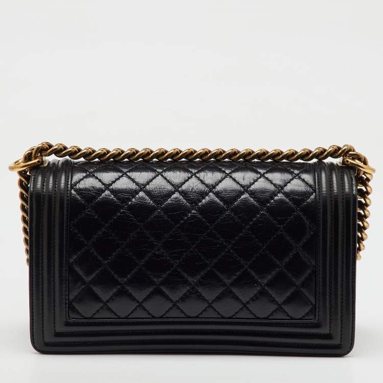 Pre Owned Chanel Black Quilted Leather Medium Boy Flap Bag