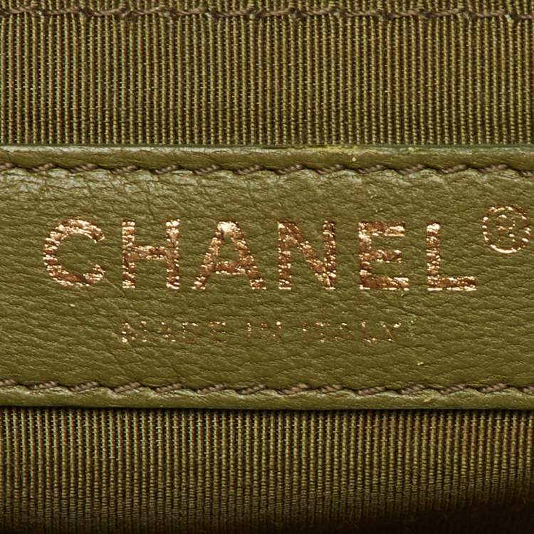 Pre Owned Chanel Orange Quilted Leather Medium Boy Flap Bag