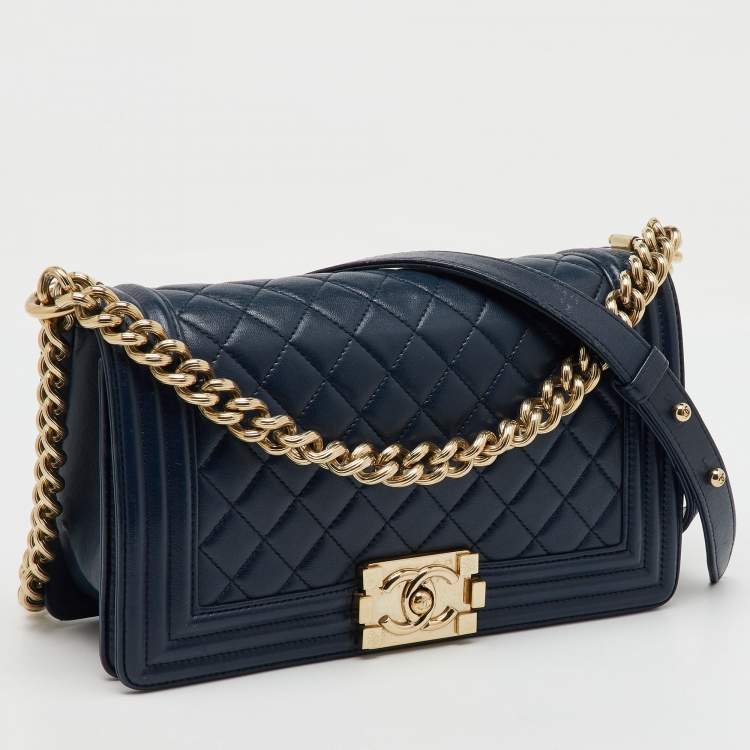 Pre Owned Chanel Navy Blue Quilted Leather Medium Boy Flap Bag