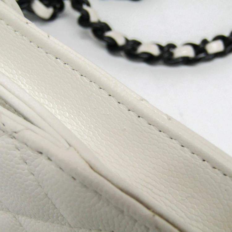 Pre Owned Chanel Black White Grained Calfskin Plastic Shoulder Bag