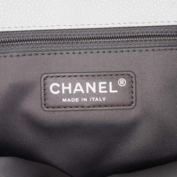 Pre Owned Chanel White Caviar Grand Shopping Tote