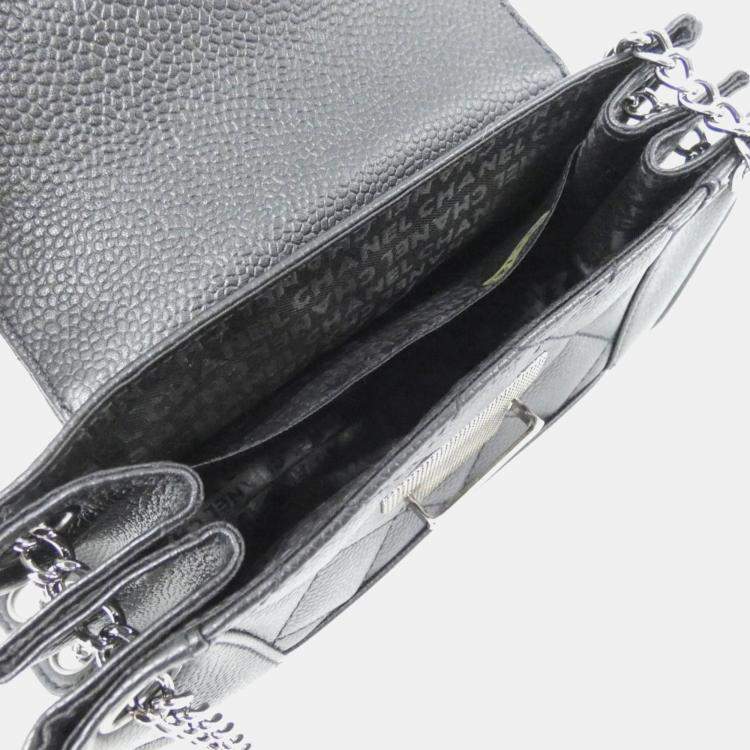 Pre Owned Chanel Accordion Black Leather Shoulder Bag