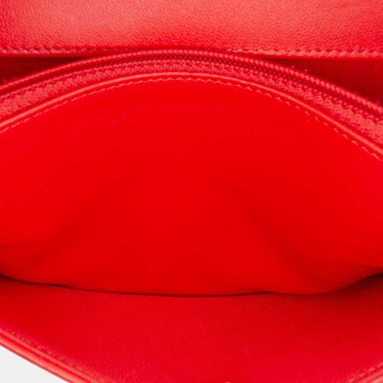 Pre Owned Chanel Chevron Calfskin Boy Wallet On Chain