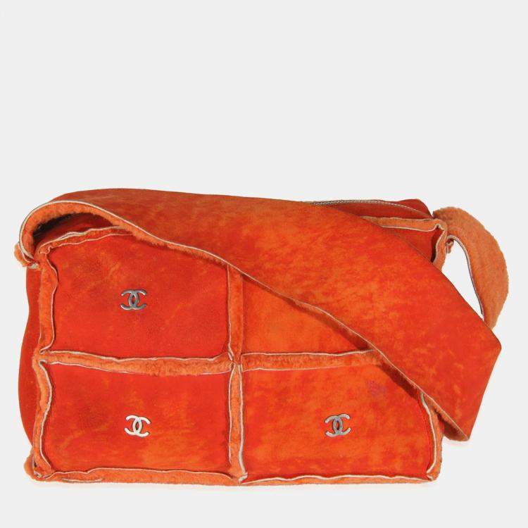 Pre Owned Chanel Vintage Orange Suede Shearling CC Logo Messenger bag