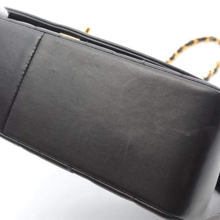 Pre Owned Chanel Diana Flap Black Lambskin Leather Shoulder Bag