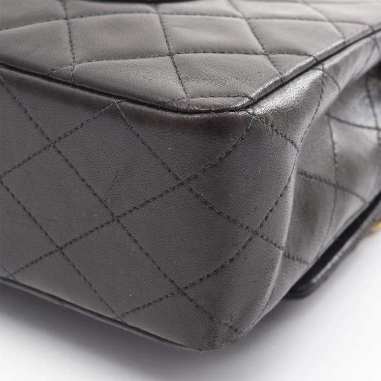 Pre Owned Chanel Classic Double Flap Black Quilted Lambskin Shoulder Bag