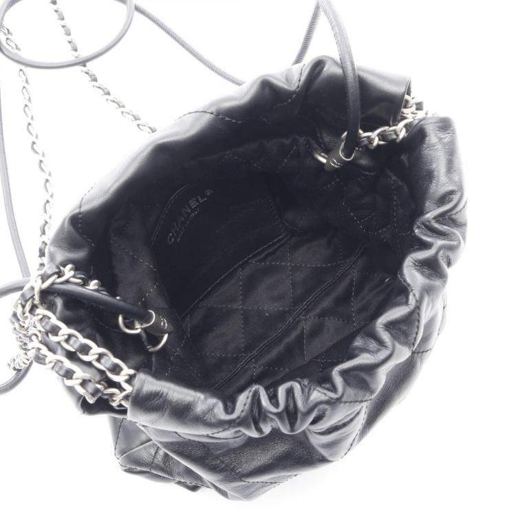 Pre Owned Chanel 22 Mini Black Leather Shoulder Bag 