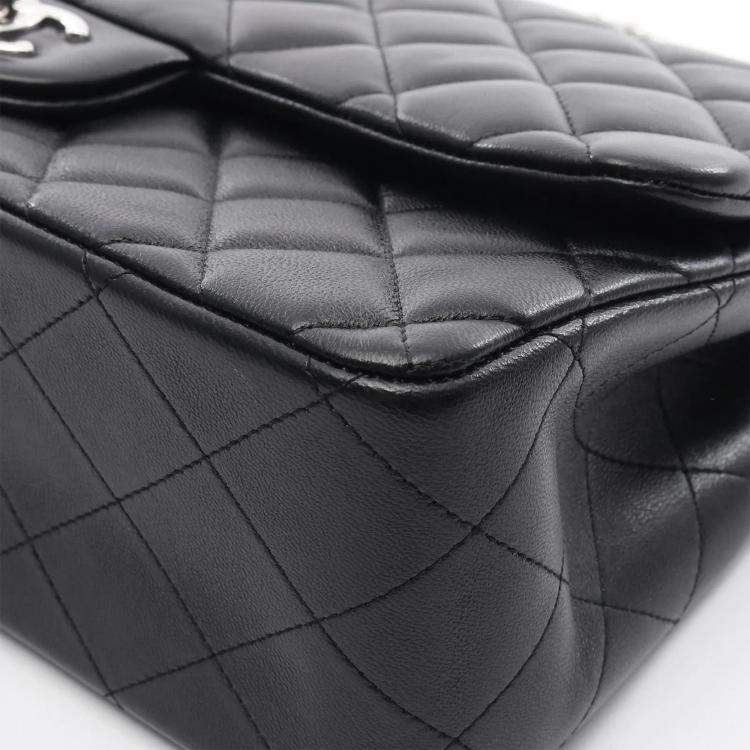Pre Owned Chanel Classic Double Flap Jumbo Black Quilted Lambskin Shoulder Bag
