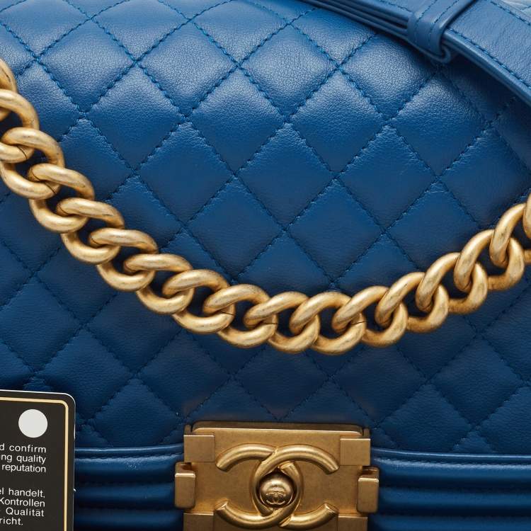Pre Owned Chanel Blue Quilted Leather Medium Boy Flap Bag
