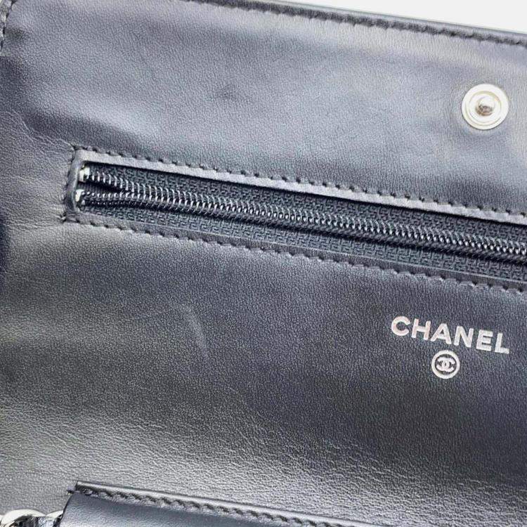 Pre Owned Chanel CC Black Leather Wallet on Chain