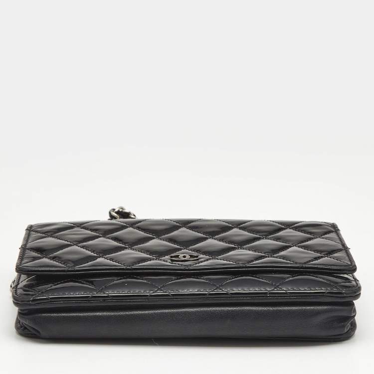 Pre Owned Chanel Black Quilted Patent Leather CC Wallet On Chain