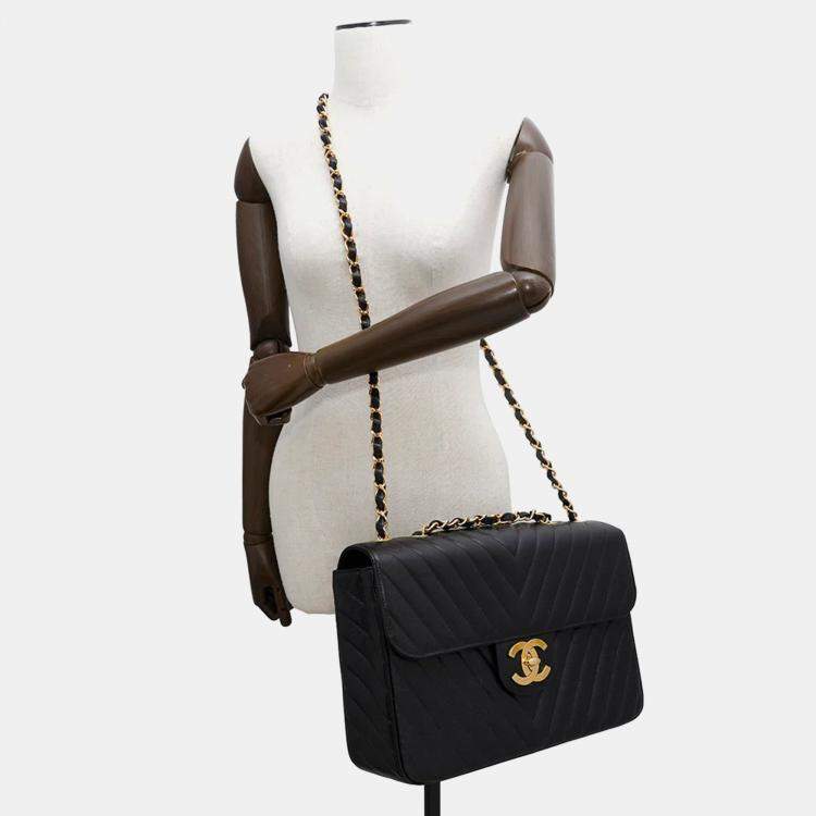 Pre Owned Chanel Chevron Black Caviar Leather Shoulder Bag