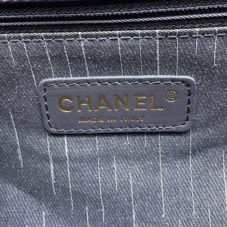 Pre Owned Chanel Matelasse Pearl CC Black Lambskin Logo Shoulder Bag 