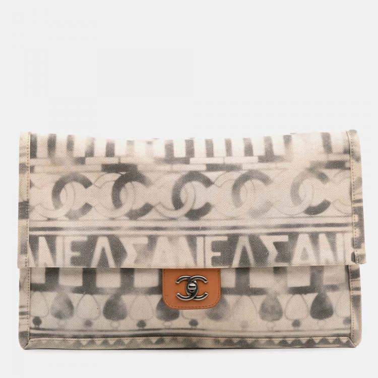 Pre Owned Chanel Beige/Grey Canvas Iliad Flap Clutch