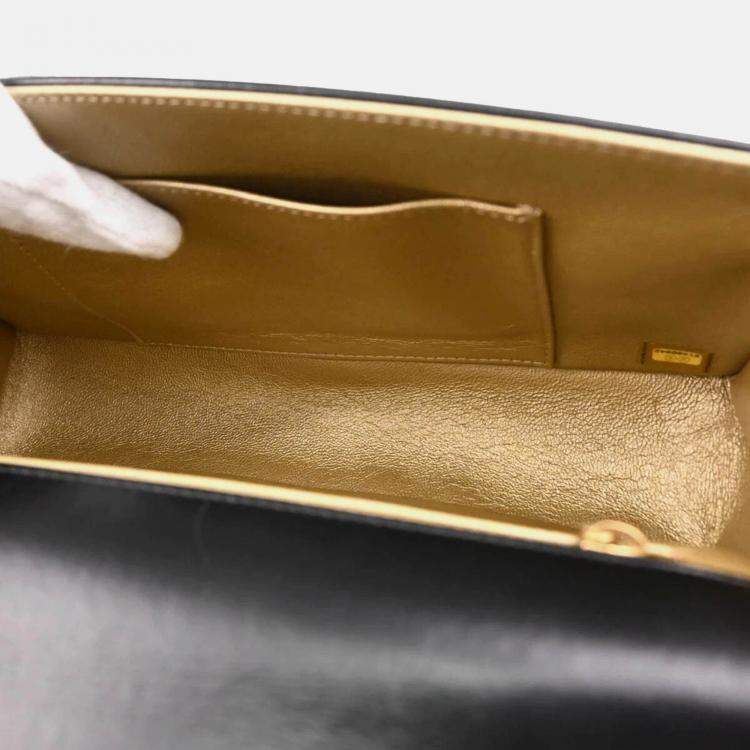 Pre Owned Chanel Boy Medium Black Calfskin Shoulder Bag