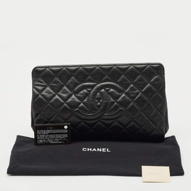 مملوكة مسبقًا Chanel Black Quilted Caviar Leather CC Timeless Frame Clutch
