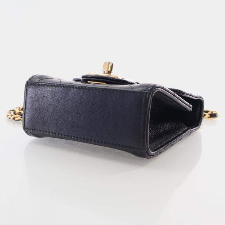 Pre Owned Chanel Chic Pearl Black Goatskin Clutch Bag