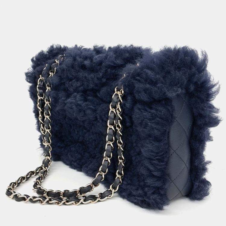 Pre Owned Chanel Navy Blue Fur shearling chain shoulder bag