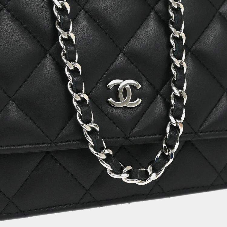 Pre Owned Chanel Classic Black Lambskin Chevron Wallet On Chain