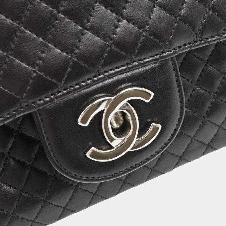 Pre Owned Chanel Single Flap Black Lambskin Shoulder Bag